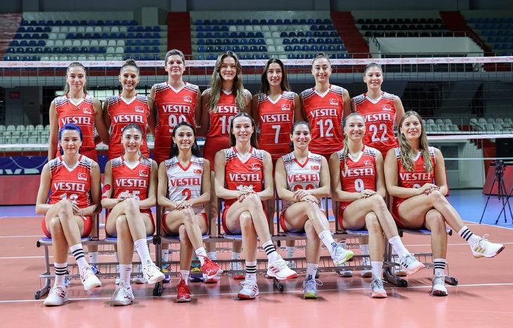 A Milli Kadın Voleybol Takımı, basın mensuplarıyla buluştu G2