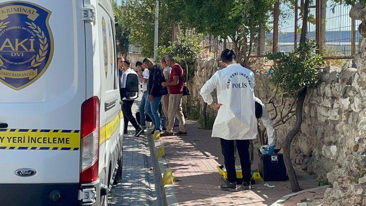 GÜNCELLEME - Fatih'te silahla ateş edilen 2 polis memuru yaralandı G4