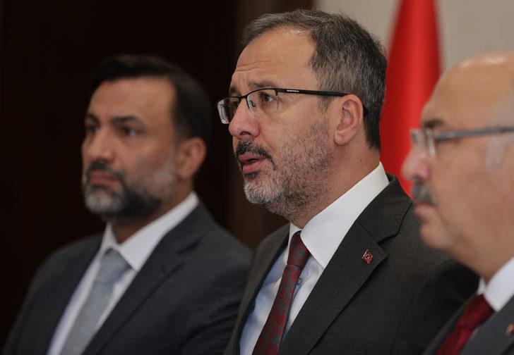 Bakan Kasapoğlu, İzmir Gençlik ve Yatırım Değerlendirme Toplantısı'na katıldı G3