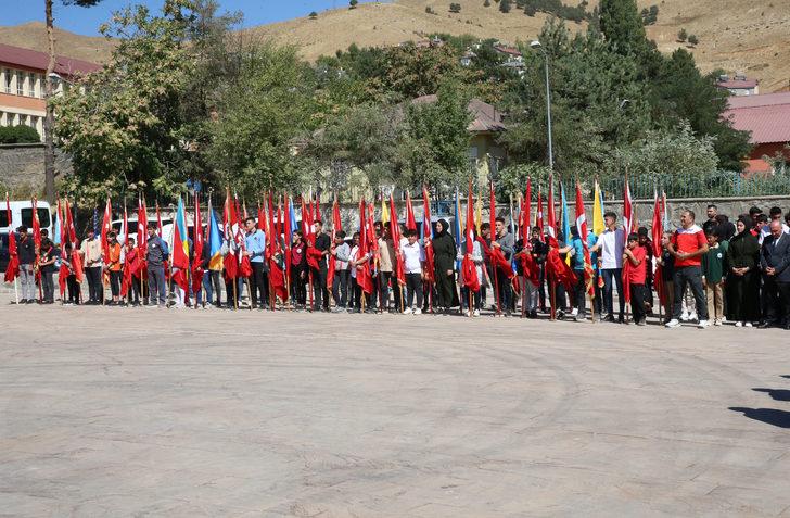 Van, Bitlis, Muş ve Hakkari'de Gaziler Günü törenle kutlandı G4