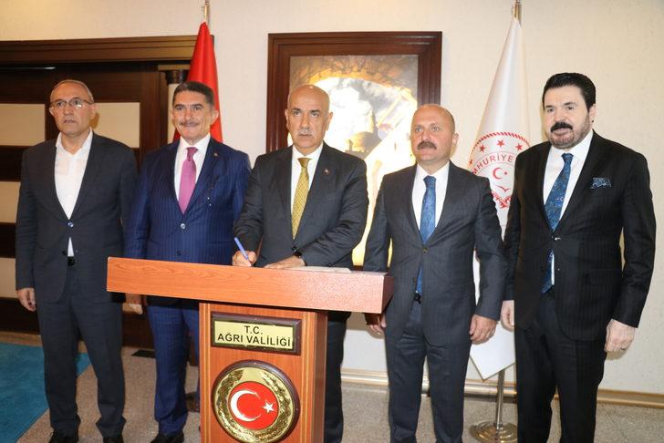 Tarım ve Orman Bakanı Vahit Kirişci, Ağrı'da gazilerle buluştu: G4