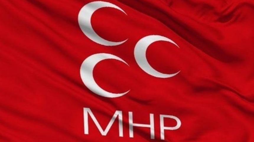 3 kişilik çağrı heyeti MHP'den ihraç edildi