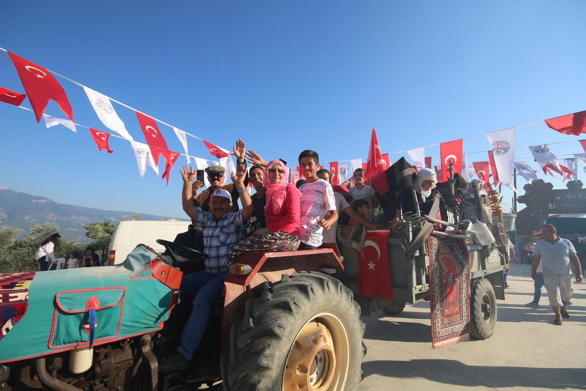 Kaş'ta, 7. Doğantaş Hasat ve Bal Şenliği d&uuml;zenlendi