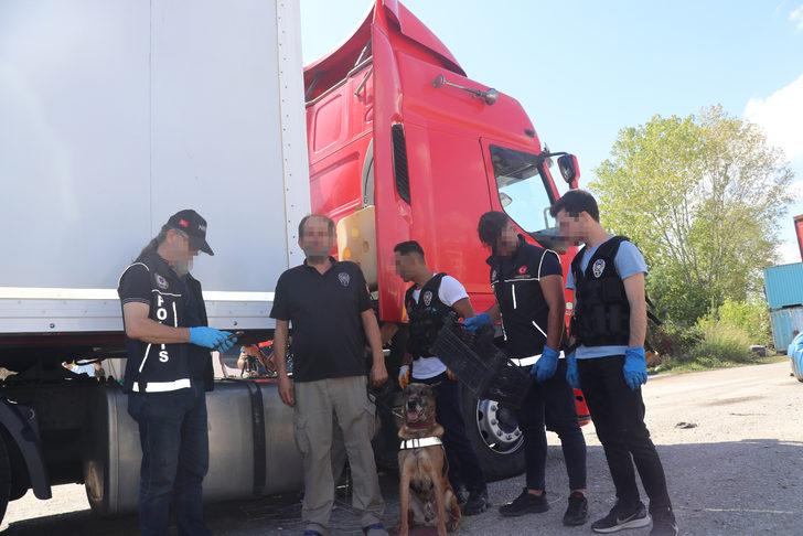Kocaeli'de 88 kilo 300 gram eroin ele geçirilen tırın şoförü tutuklandı G3