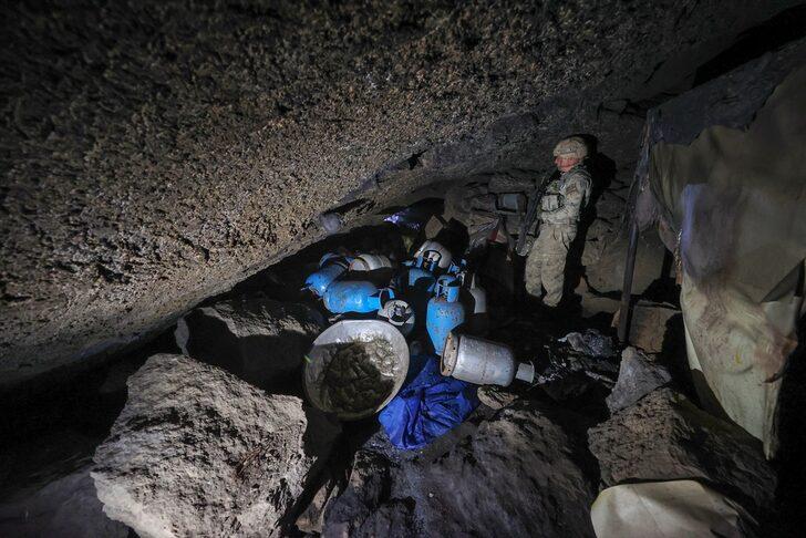 Bu fotoğrafları ilk kez göreceksiniz! Yıllarca burada saklanmışlar: 50 metre uzunluğunda 9 odalı; mutfak, tuvalet, depo... G5