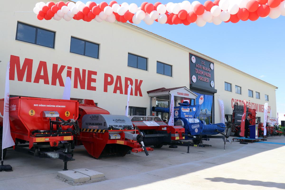 Tarım ve Orman Bakanı Kirişci, Ağrı'daki Tarım Park Projesi'nin a&ccedil;ılışını yaptı: