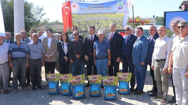 Edirne'de üreticilere yüzde 75 hibeli kanola tohumu dağıtıldı