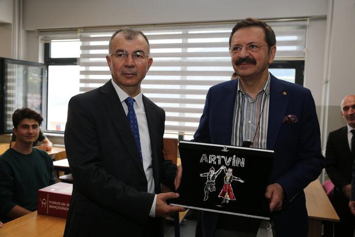 TOBB Başkanı Hisarcıklıoğlu Artvin'de okul açılına katıldı G2