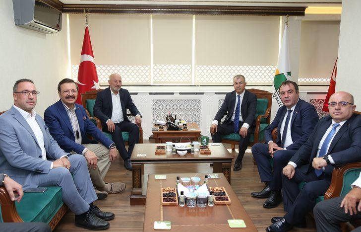 TOBB Başkanı Hisarcıklıoğlu Artvin'de okul açılına katıldı G3