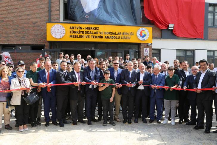 TOBB Başkanı Hisarcıklıoğlu Artvin'de okul açılına katıldı G5