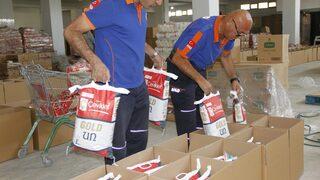 Konya'dan 10 bin gıda kolisi, Pakistan'a ulaştırılmak üzere yola çıkarıldı