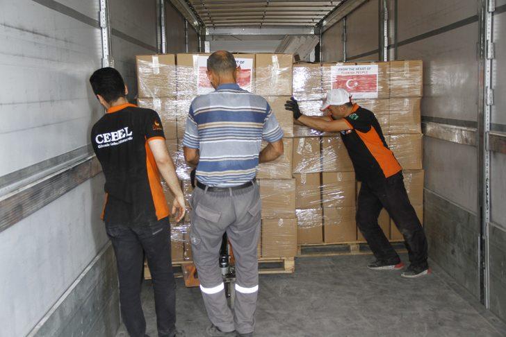 Konya'dan 10 bin gıda kolisi, Pakistan'a ulaştırılmak üzere yola çıkarıldı G2