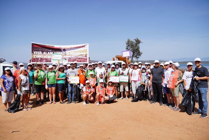 Ayvalık'ta Dünya Temizlik Günü dolayısıyla çevre temizliği yapıldı G3