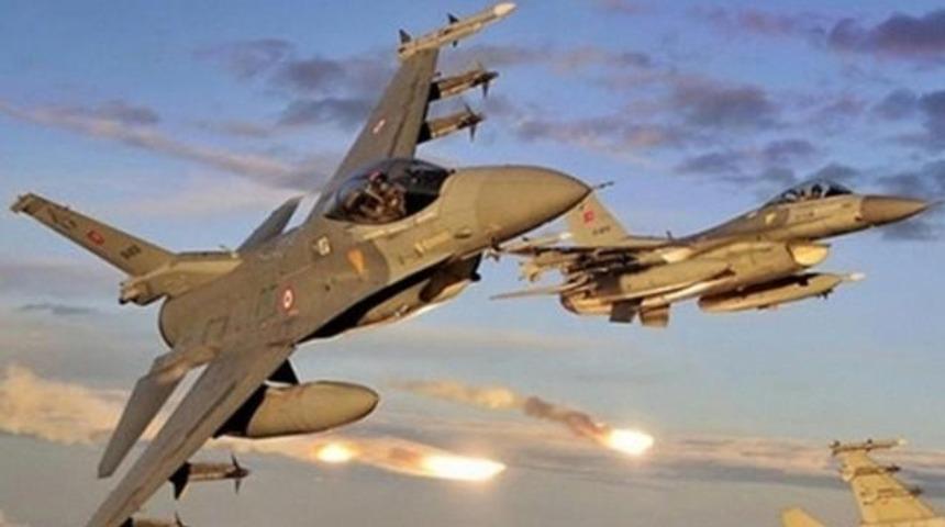 TSK, Kuzey Irak Zap b&ouml;lgesine hava harekatı d&uuml;zenledi