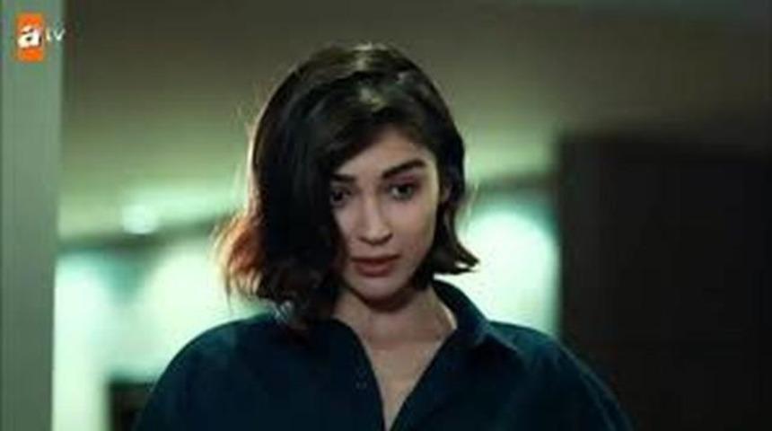 Eşkıya D&uuml;nyaya H&uuml;k&uuml;mdar Olmaz Esra &Ouml;ld&uuml;m&uuml;?Yeni B&ouml;l&uuml;mde Varmı Yokmu Sevcan Yaşar Dizidenmi ayrıldı Geri D&ouml;necekmi?Kimdir?