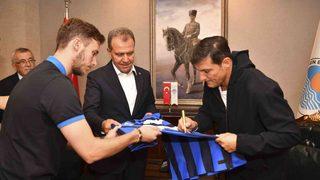 Inter Kulübü Başkan Yardımcısı Zanetti Mersin’de