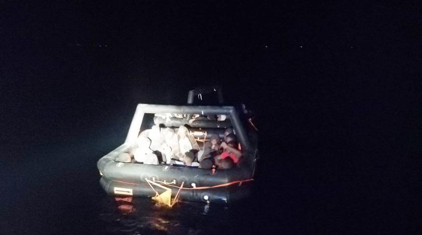 Muğla açıklarında 78 düzensiz göçmen kurtarıldı