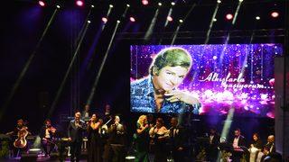 Zeki Müren vefatının 26'ncı yıldönümünde Bursa'da anıldı