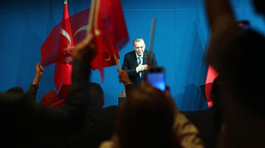 Cumhurbaşkanı Erdoğan Türk vatandaşlarıyla bir araya geldi