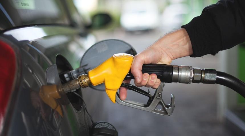 SON DAKİKA: Akaryakıtta tabelalar değişti! Motorine indirim geldi (20 Eylül güncel mazot, benzin ve LPG fiyatları)