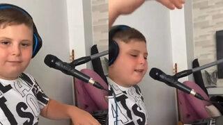 'Isabelle' şarkısı ile sosyal medyanın konuştuğu Fevzi Kaan, Sefo konserinde!