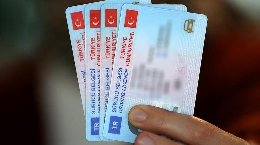 Ehliyet kurs ve sürücü belgesi harç ücretleri ne kadar oldu? İşte ehliyet kurs ve sürücü belgesi harç ücretleri güncel fiyatlar!
