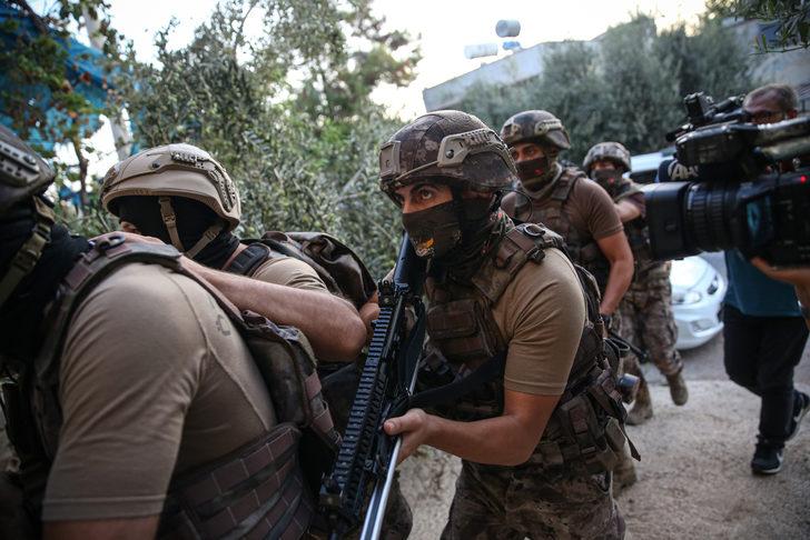GÜNCELLEME - Mersin'de tefecilik operasyonunda 13 zanlı yakalandı G3