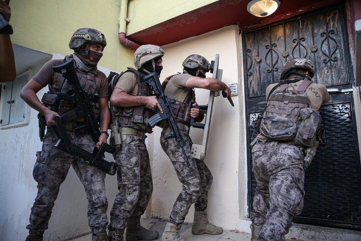 GÜNCELLEME - Mersin'de tefecilik operasyonunda 13 zanlı yakalandı G4