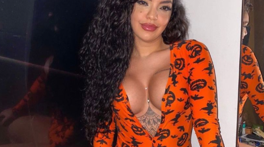 Çıplak mayosuyla olay oldu! Gören bir daha baktı: Bu çılgınca