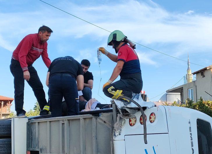 Denizli'de midibüsle tırın çarpışması sonucu 17 işçi yaralandı G4