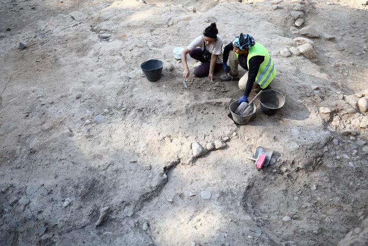 Mersin'de 9 bin yıllık Yumuktepe Höyüğü'nün her katmanı inceleniyor G4