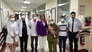 Anne karnında 5 kez kan nakli yapılan bebek sağlığına kavuştu