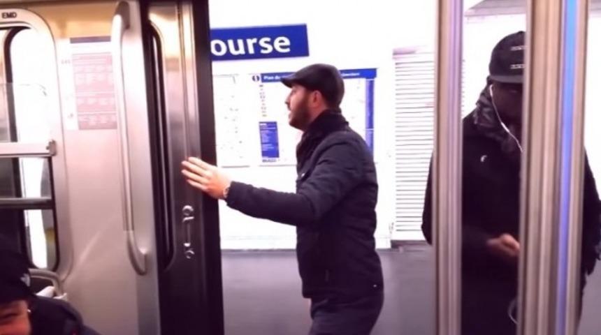 Paris metrosunu trolleyen Adanalı genç videosu izleyenleri kahkahaya boğdu