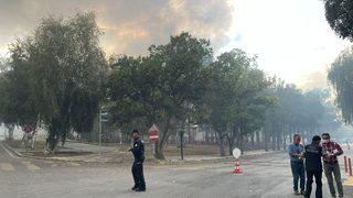 Atatürk Üniversitesinin yemekhanesinde çıkan yangına müdahale ediliyor