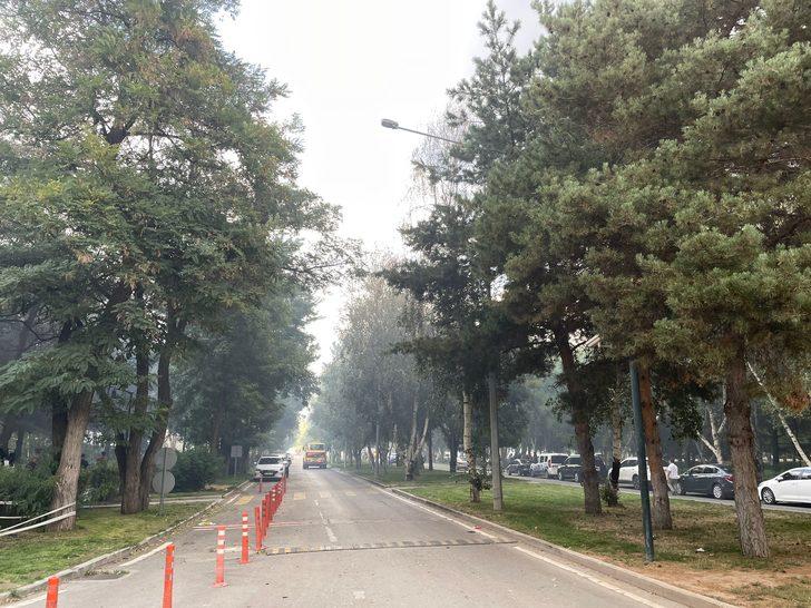 Atatürk Üniversitesinin yemekhanesinde çıkan yangına müdahale ediliyor G2