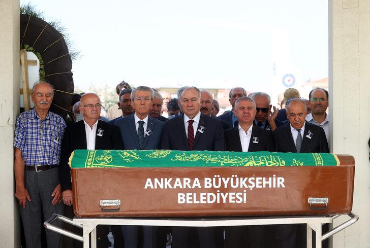 Eski Sosyal Güvenlik Bakanı Şide son yolculuğuna uğurlandı G1