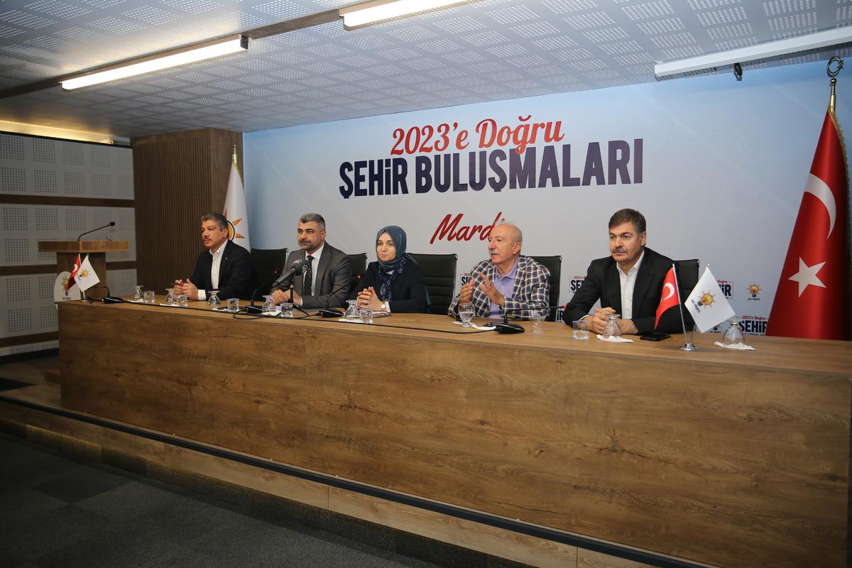 AK Parti'li Usta, Mardin'de "2023'e Doğru Şehir Buluşmaları" programında konuştu: