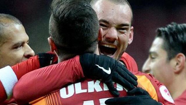 Galatasaray'ın eski yıldızı Wesley Sneijder, Burak Yılmaz ve Oğuzhan Özyakup'un yanına gidiyor!
