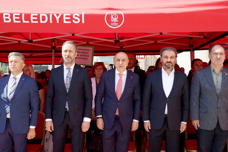 Şehit öğretmen Şenay Aybüke Yalçın'ın adı Keçiören'deki halk kütüphanesinde yaşatılacak G2