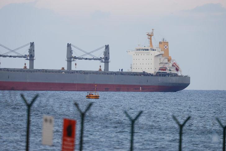 Acil durum çağrısı alınan tekneden kurtarılan düzensiz göçmenler Antalya açıklarına getirildi G4