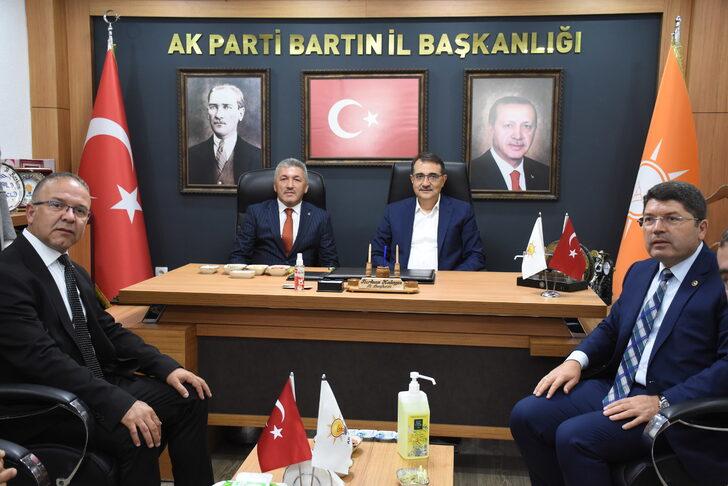 Enerji ve Tabii Kaynaklar Bakanı Dönmez, Bartın'da madencilerle buluştu: G1