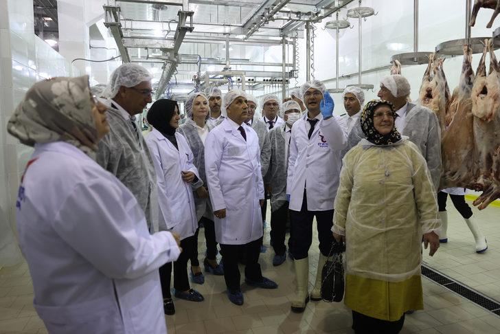 Tarım ve Orman Bakanı Kirişci, Et ve Süt Kurumu Van Et Kombinesini gezdi G2