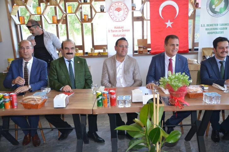 Tarım ve Orman Bakan Yardımcısı Gizligider, Hakkari'de konuştu: G2