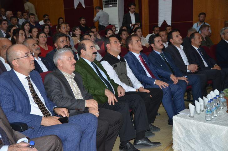 Tarım ve Orman Bakan Yardımcısı Gizligider, Hakkari'de konuştu: G3