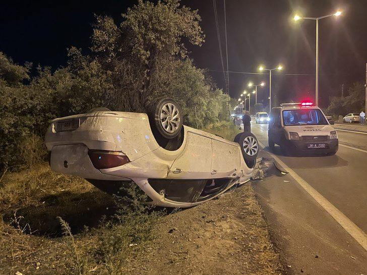 Kayseri'de iki otomobilin çarpışması sonucu 7 kişi yaralandı G3