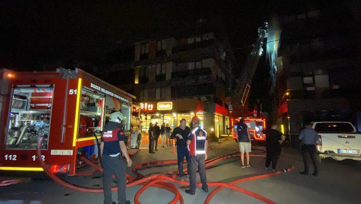 Yangında mahsur kalan hasta itfaiye ekiplerince kurtarıldı G3