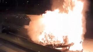 D-100 kara yolunda seyir halindeki otomobil alev topuna döndü! Sürücü son anda kurtuldu