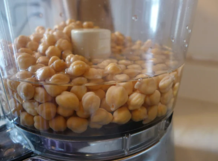 Nohut suyunu döküyorsanız büyük yanlış yapıyorsunuz! Her derde deva olan nohut suyunun faydaları G4