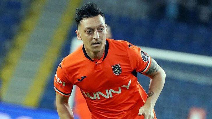 ''Mesut Özil'in futbol hayatı bitti'' Canlı yayında şoke eden açıklama... G1