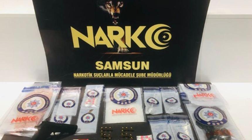 İstanbul'dan uyuşturucu getiren 2 ş&uuml;pheli Samsun'da yakalandı